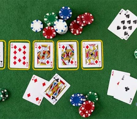 Hướng dẫn cách chơi Blackjack trực tuyến chi tiết tại TF88